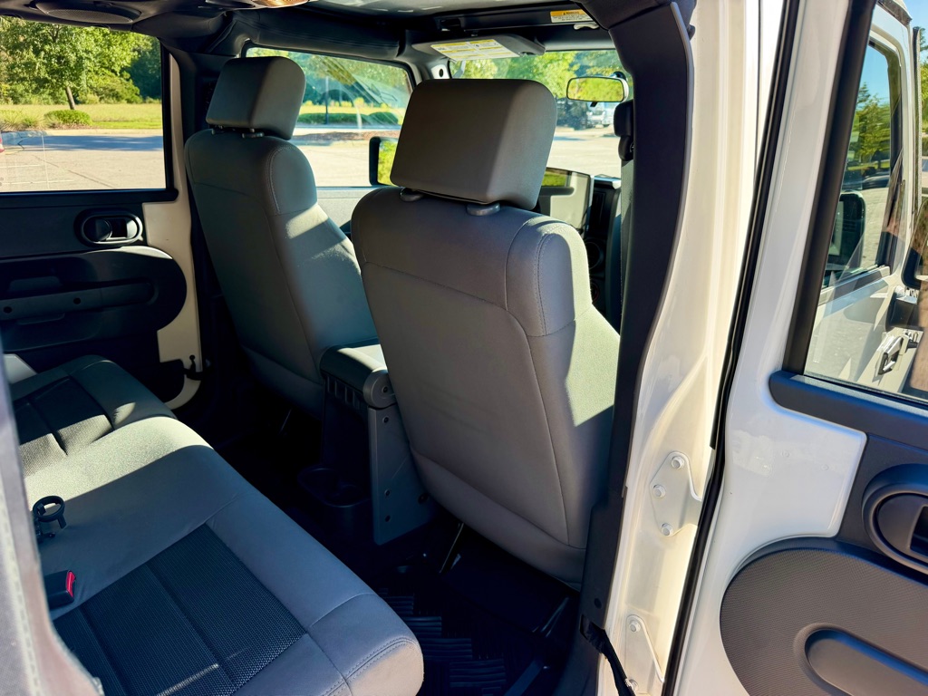 Photo 22 of this JEEP WRANGLER UNLIMI