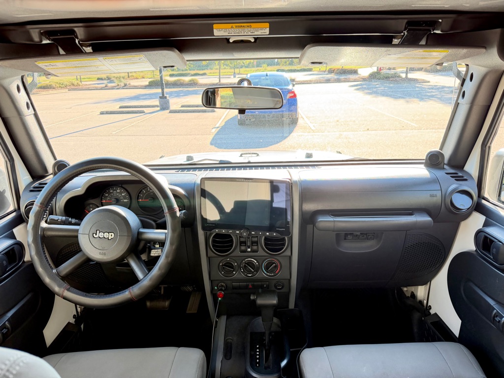 Photo 17 of this JEEP WRANGLER UNLIMI