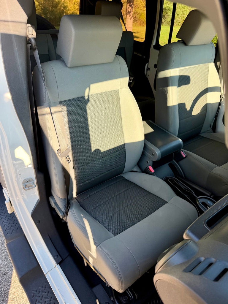Photo 25 of this JEEP WRANGLER UNLIMI