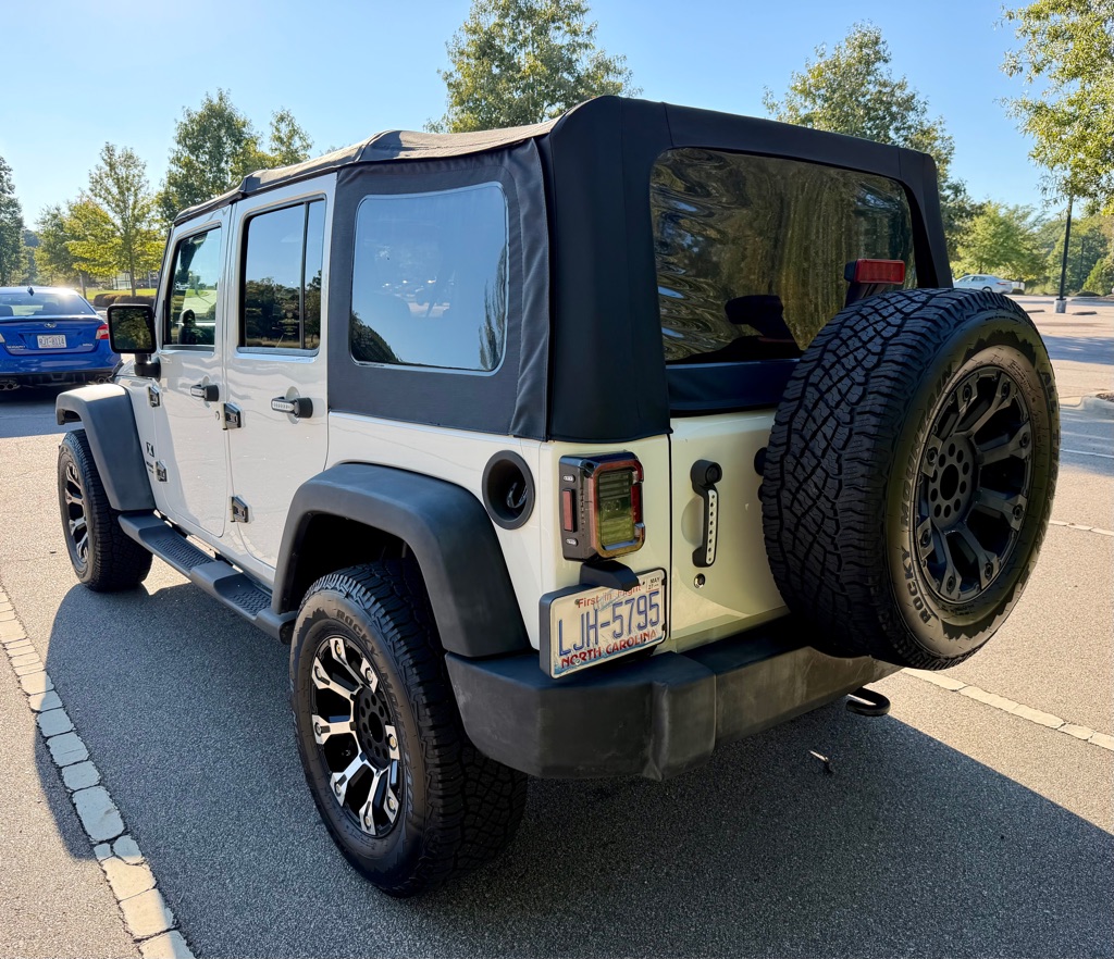 Photo 7 of this JEEP WRANGLER UNLIMI