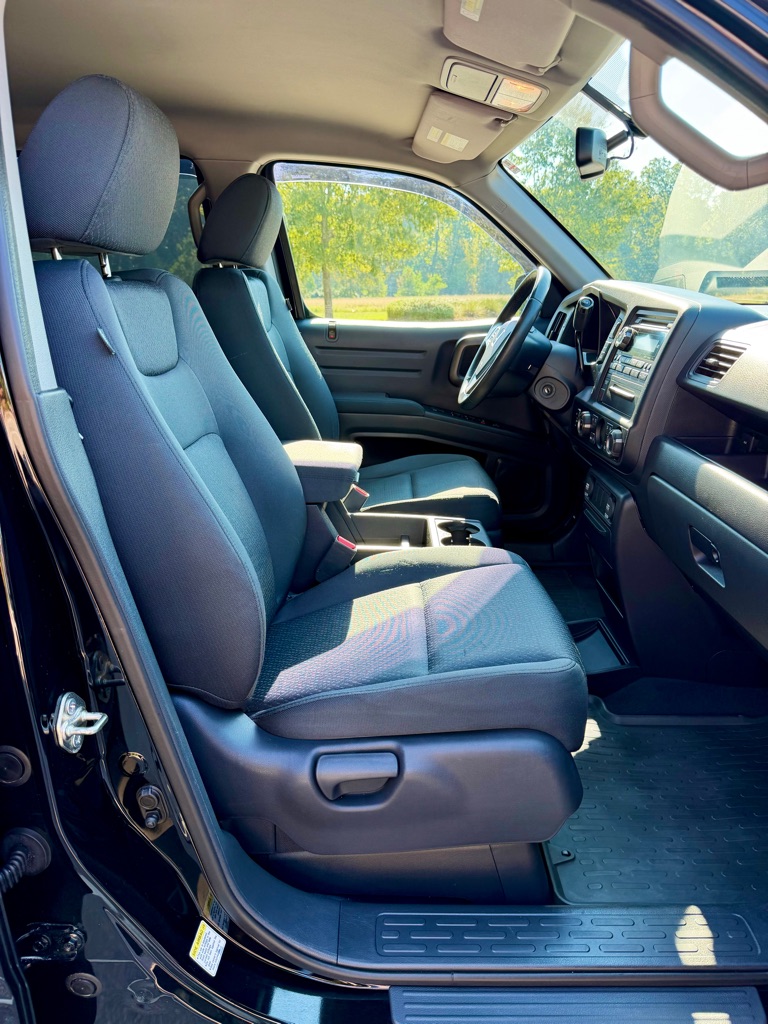 Photo 26 of this HONDA RIDGELINE