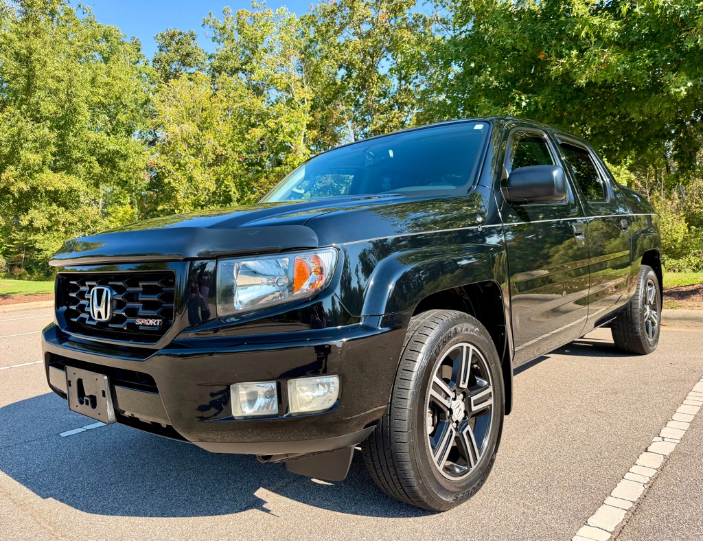Black 2014 Honda Ridgeline Pickup Truck Four-Wheel Drive Automatic
