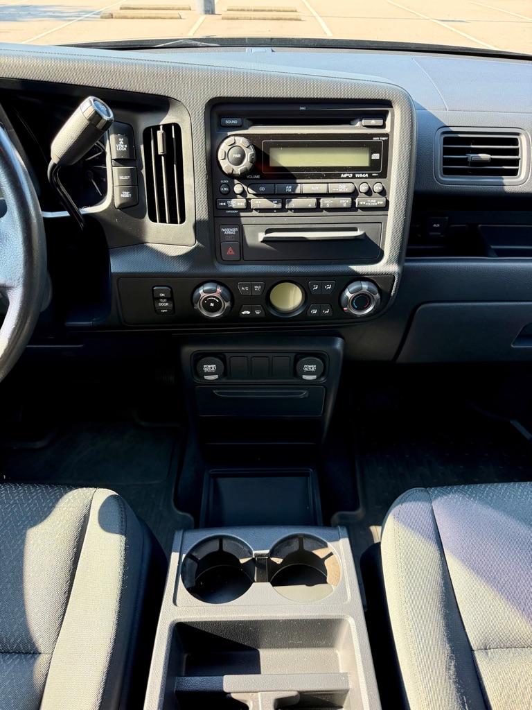 Photo 20 of this HONDA RIDGELINE
