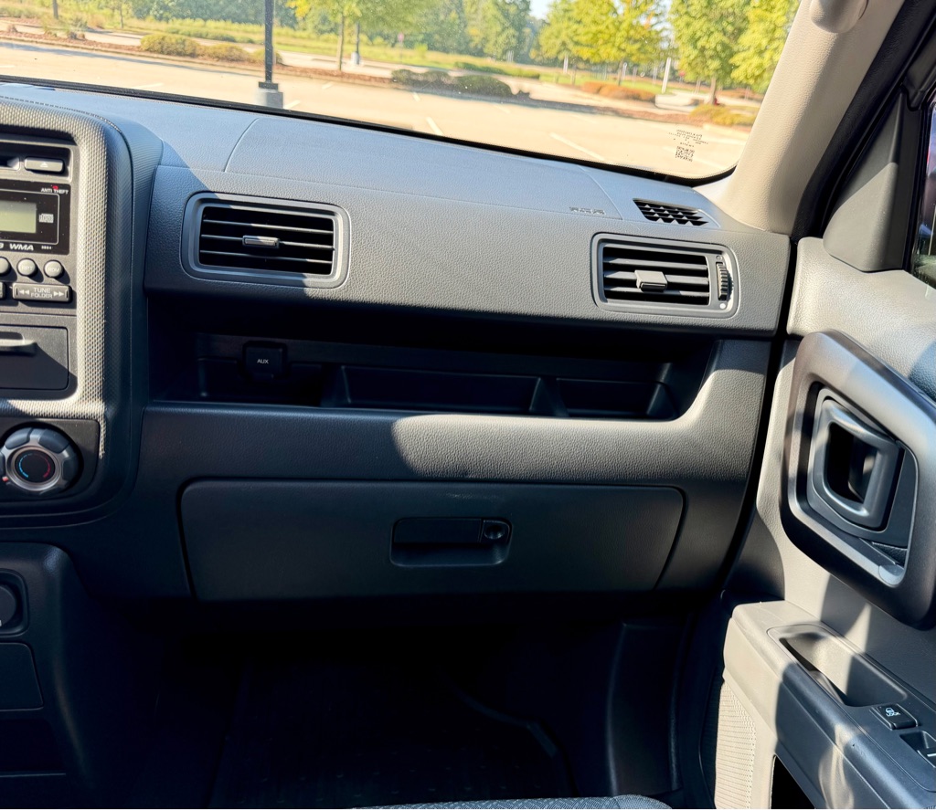 Photo 21 of this HONDA RIDGELINE