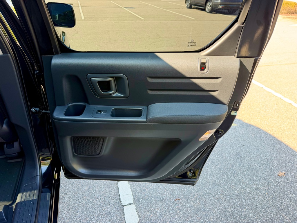 Photo 25 of this HONDA RIDGELINE
