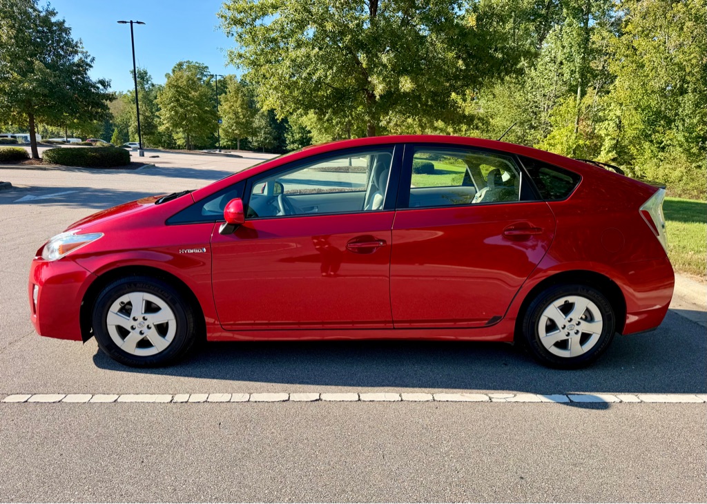 Photo 8 of this TOYOTA PRIUS