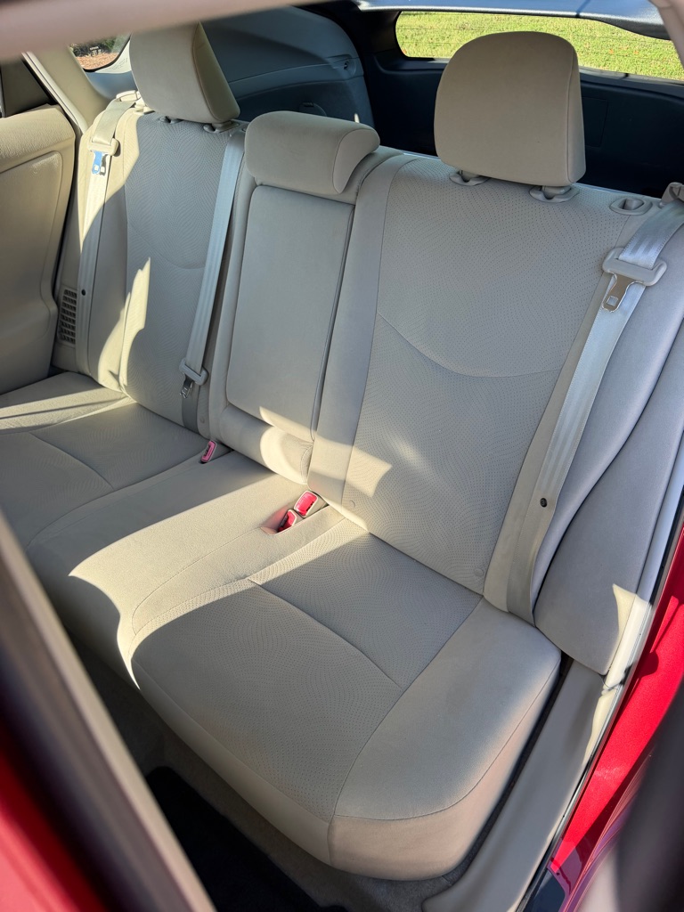 Photo 15 of this TOYOTA PRIUS