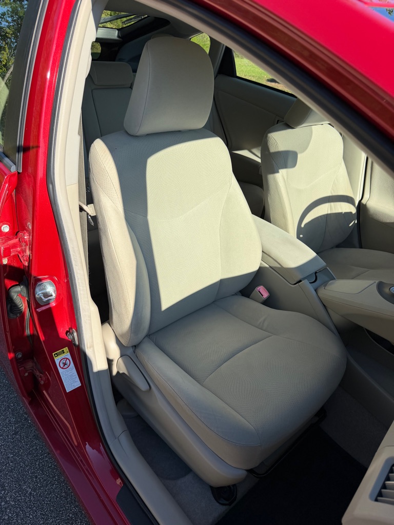 Photo 26 of this TOYOTA PRIUS