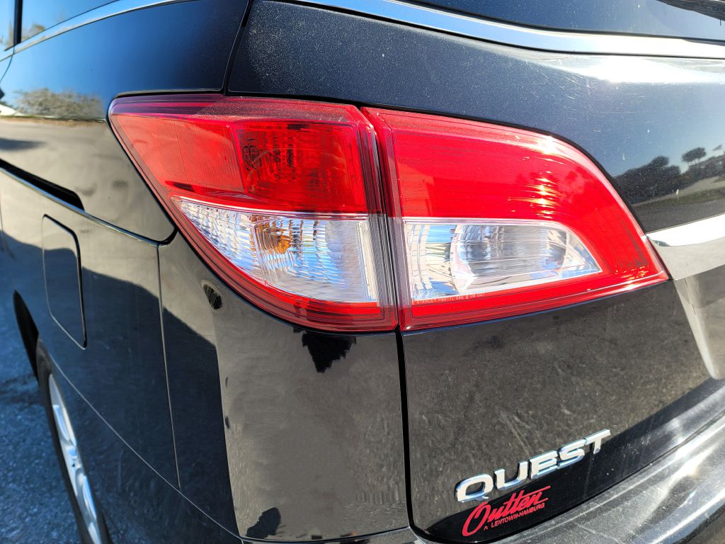 Photo 9 of this NISSAN QUEST