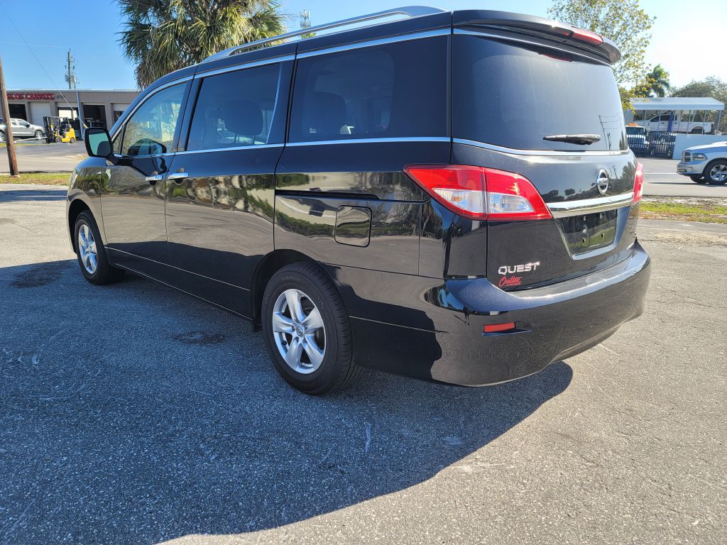 Photo 10 of this NISSAN QUEST