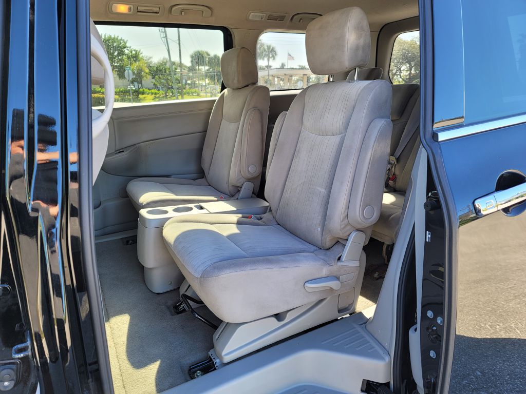 Photo 14 of this NISSAN QUEST