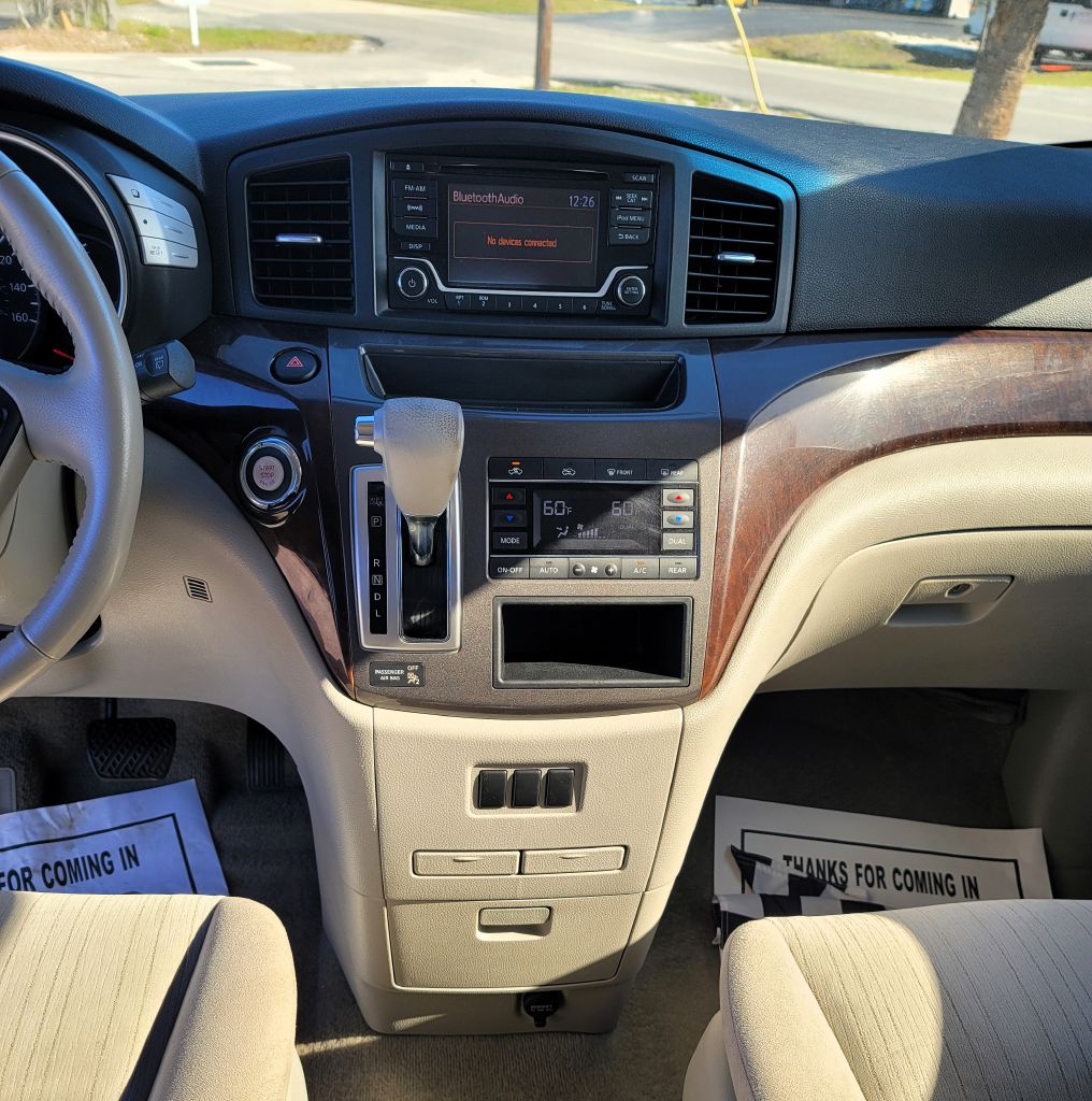 Photo 15 of this NISSAN QUEST