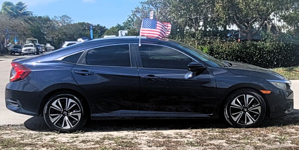 Photo 5 of this HONDA CIVIC