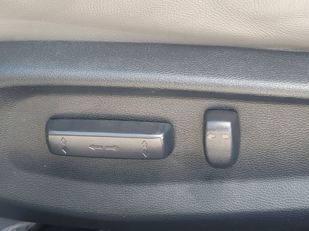 Photo 11 of this HONDA CIVIC