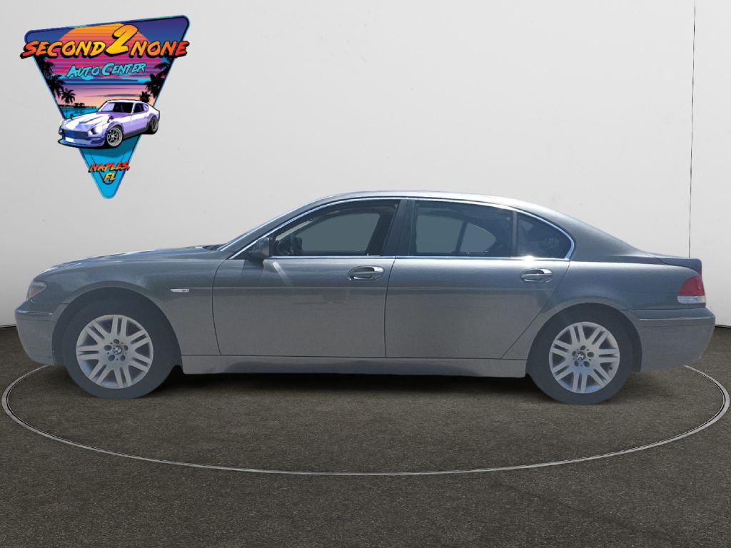 Photo 2 of this BMW 745