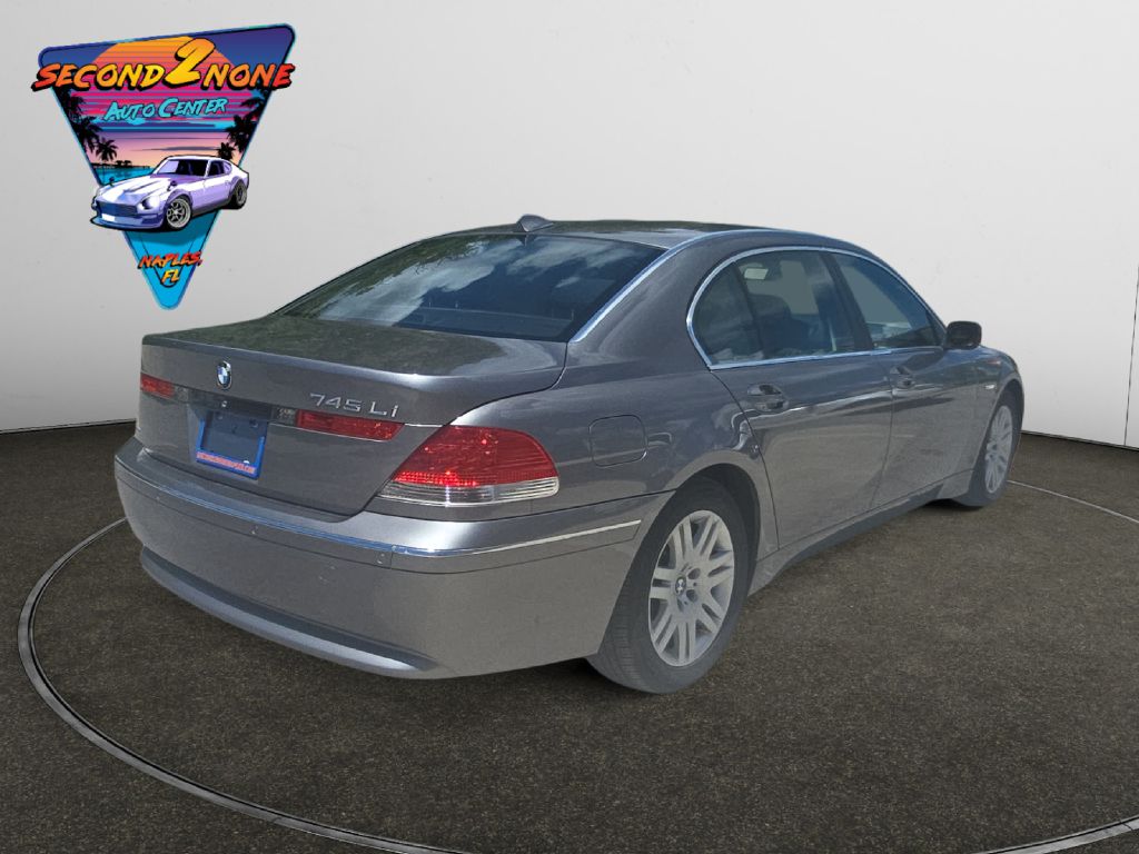 Photo 5 of this BMW 745