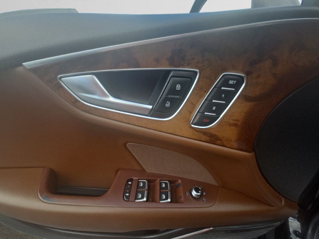 Photo 12 of this AUDI A7