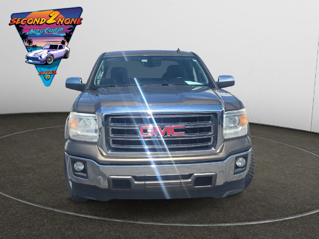 Photo 2 of this GMC SIERRA