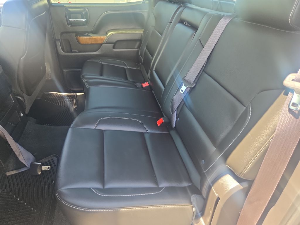 Photo 13 of this GMC SIERRA
