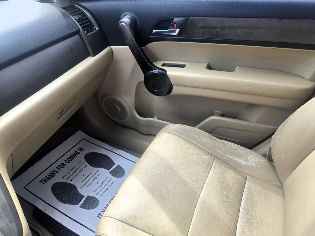 Photo 12 of this HONDA CR-V