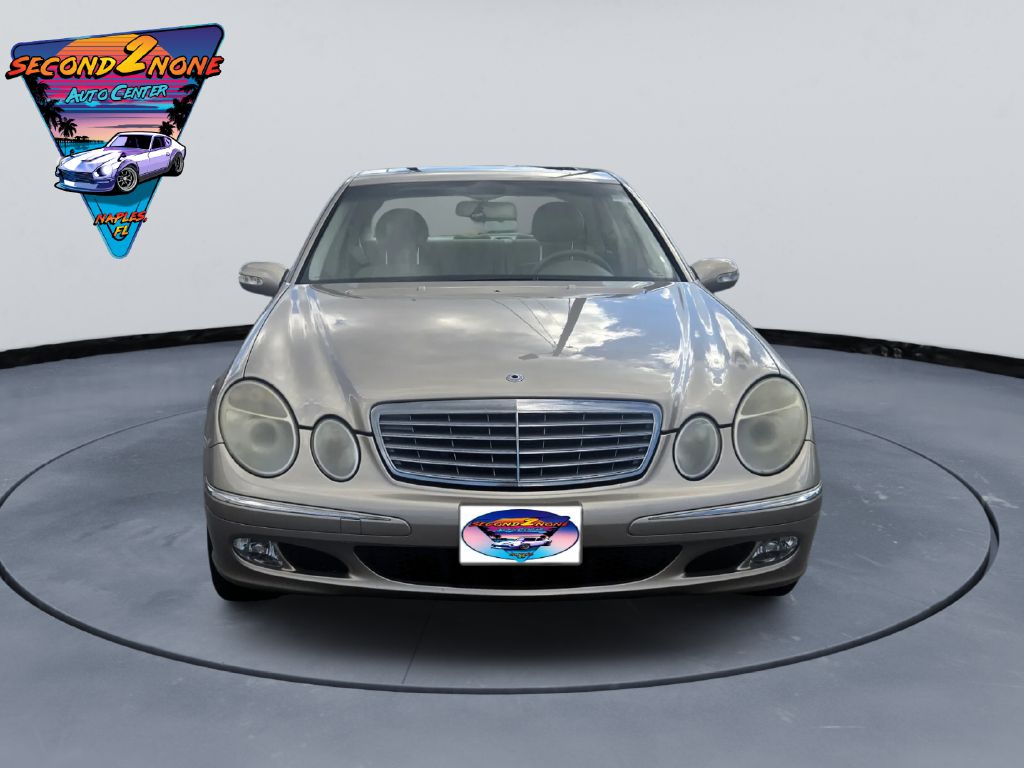 Photo 2 of this MERCEDES-BENZ E-CLASS