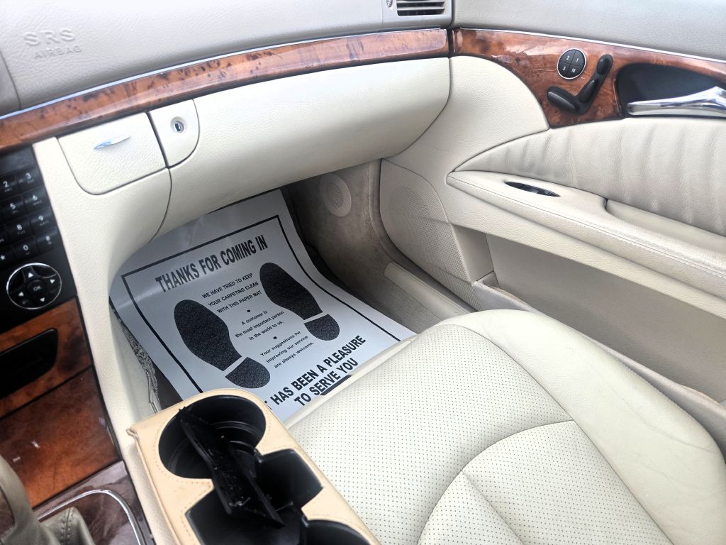 Photo 12 of this MERCEDES-BENZ E-CLASS
