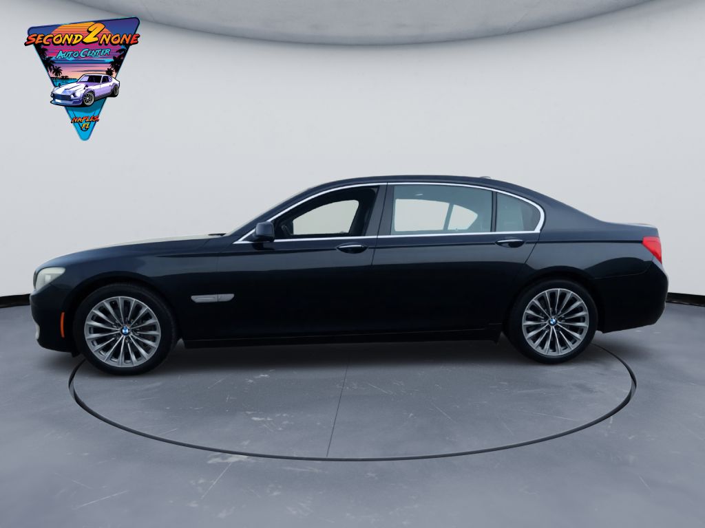 Photo 2 of this BMW 740