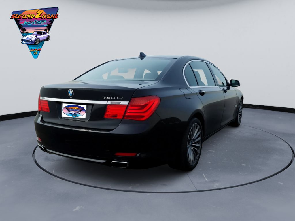 Photo 5 of this BMW 740