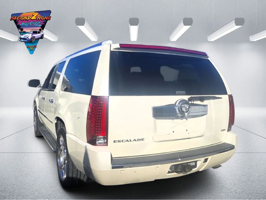Photo 5 of this CADILLAC ESCALADE