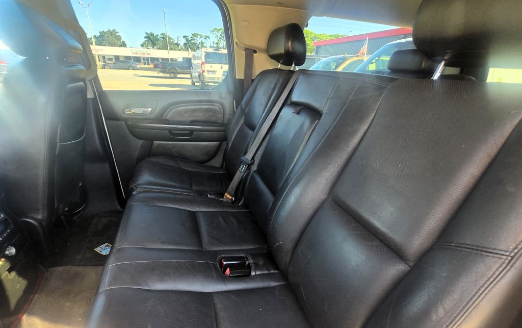 Photo 11 of this CADILLAC ESCALADE