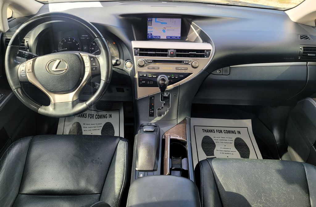 Photo 12 of this LEXUS RX