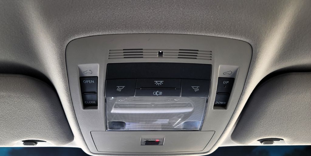 Photo 16 of this LEXUS RX