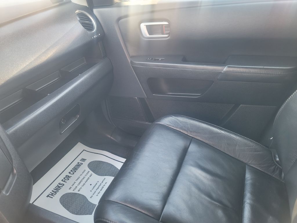 Photo 13 of this HONDA PILOT