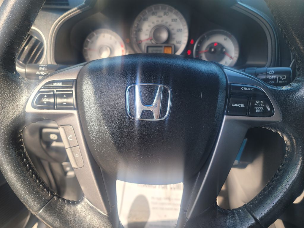 Photo 19 of this HONDA PILOT