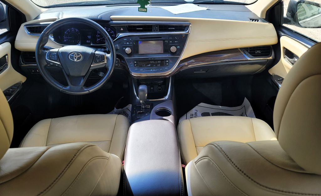 Photo 6 of this TOYOTA AVALON