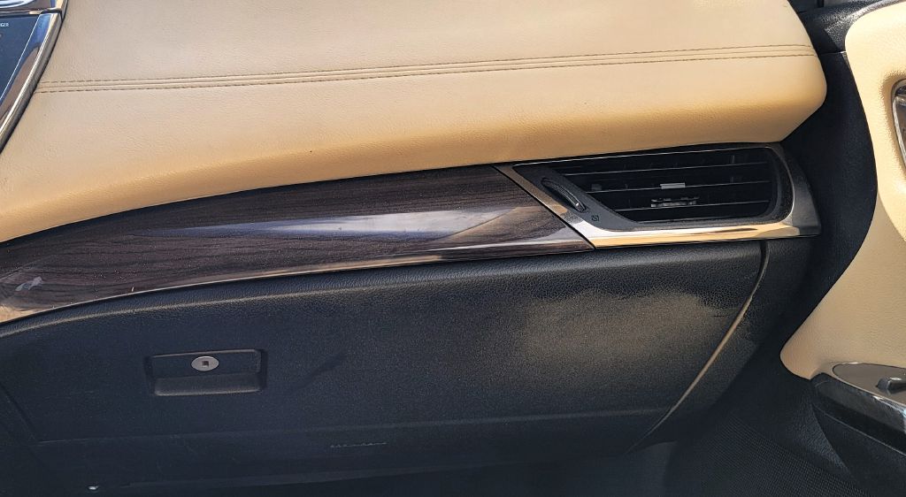 Photo 14 of this TOYOTA AVALON