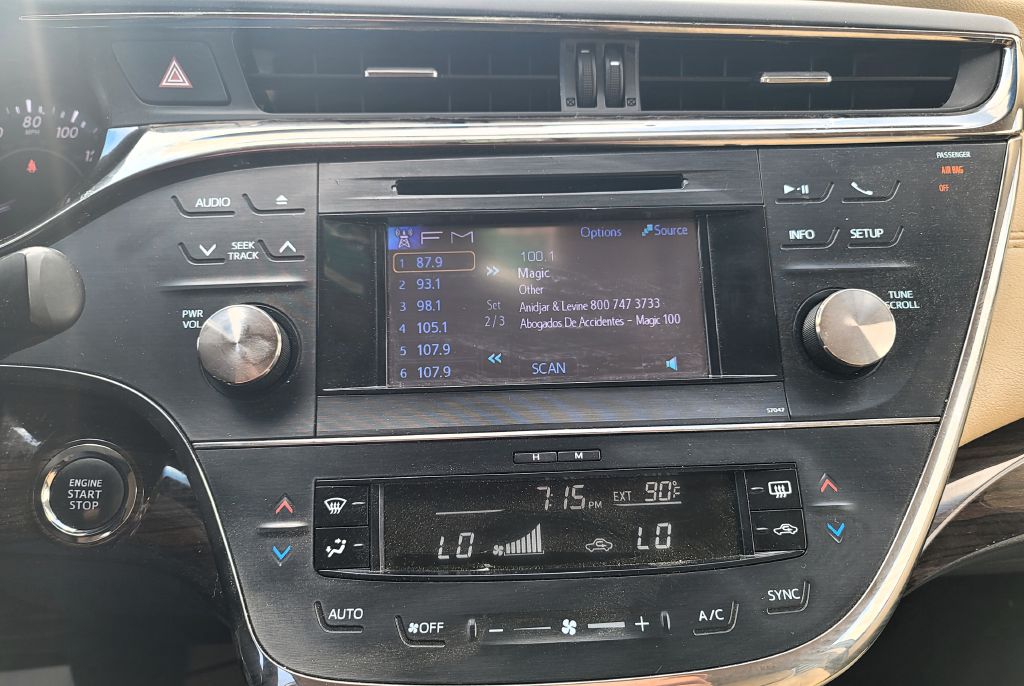 Photo 15 of this TOYOTA AVALON