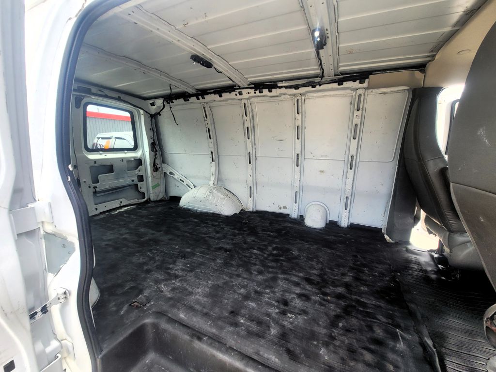 Photo 8 of this CHEVROLET EXPRESS G2500