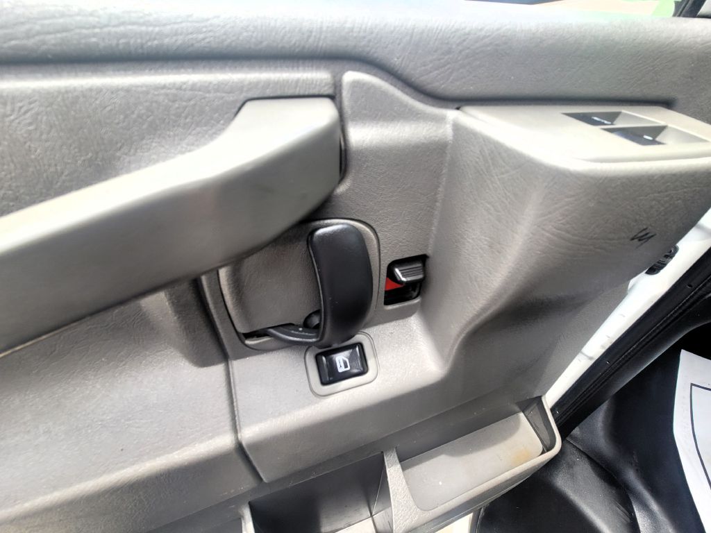 Photo 10 of this CHEVROLET EXPRESS G2500