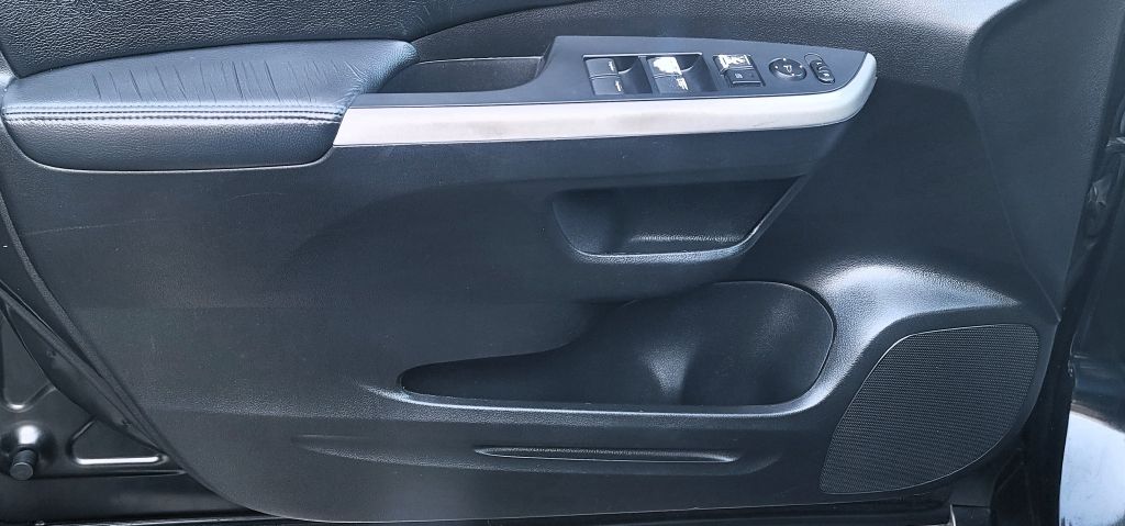 Photo 17 of this HONDA CR-V