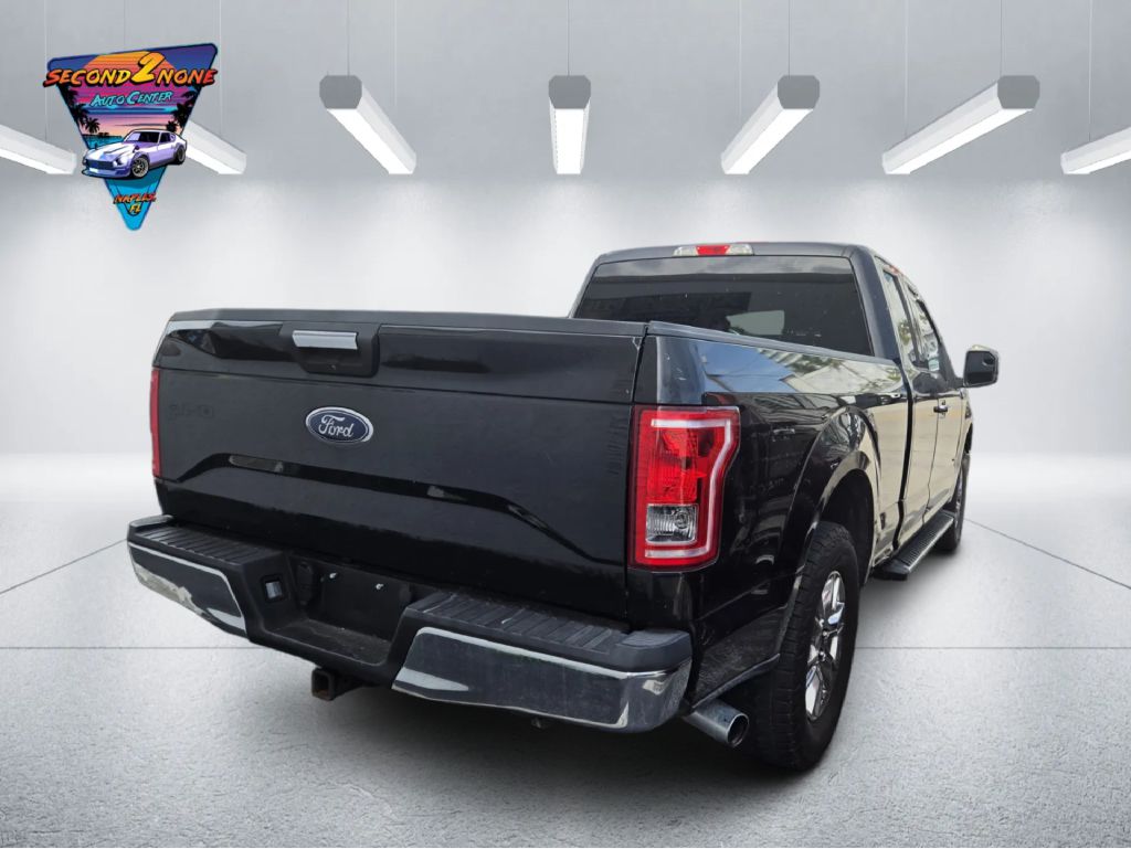 Photo 4 of this FORD F150