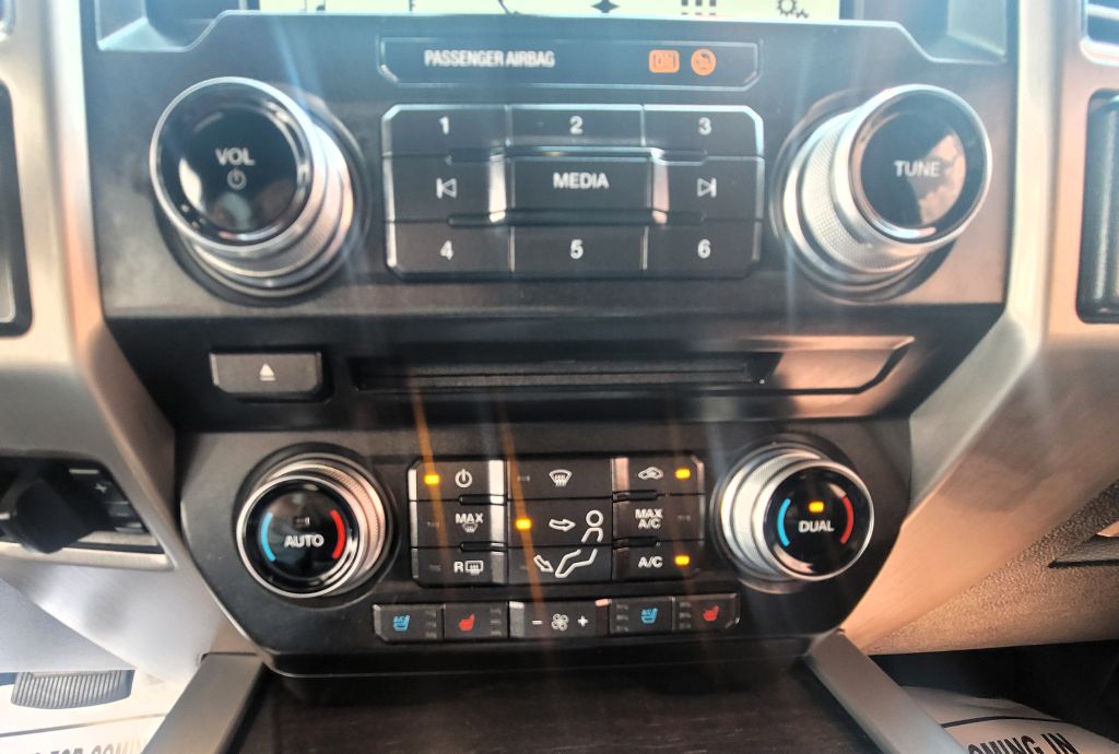 Photo 19 of this FORD F250