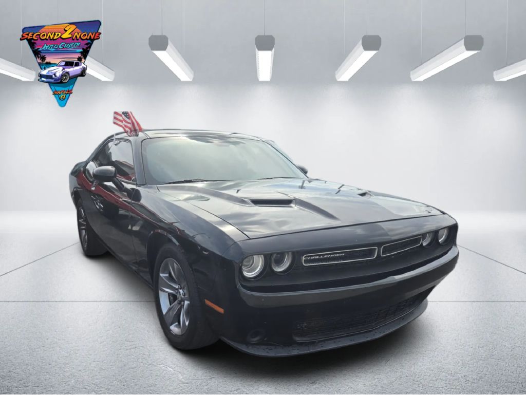 Photo 3 of this DODGE CHALLENGER