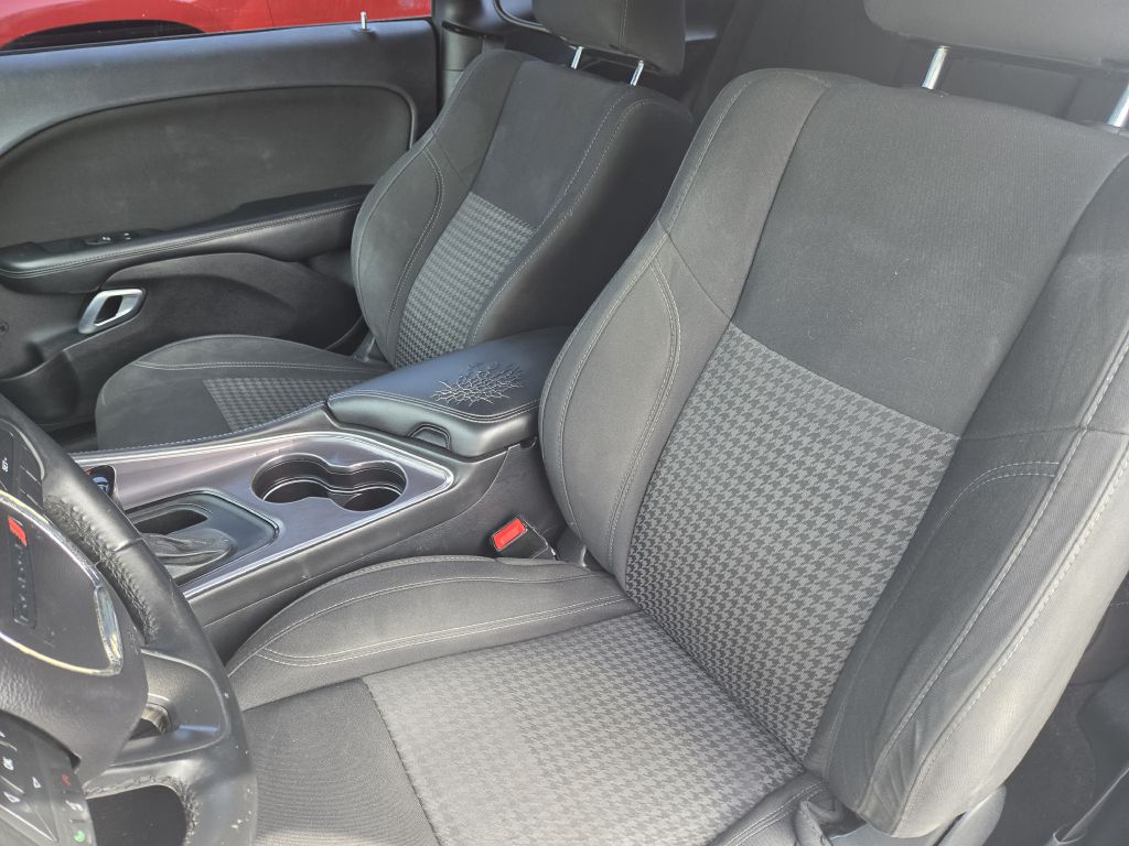 Photo 8 of this DODGE CHALLENGER