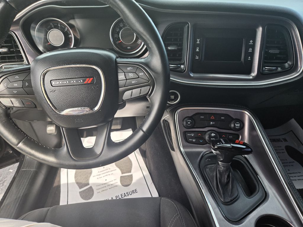 Photo 10 of this DODGE CHALLENGER