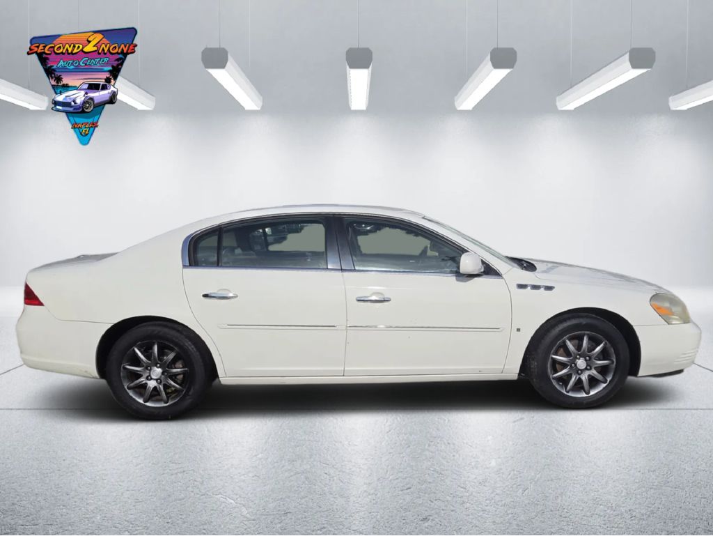 Photo 4 of this BUICK LUCERNE