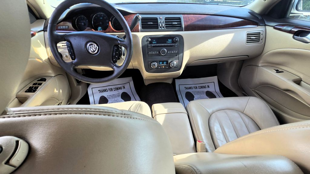 Photo 10 of this BUICK LUCERNE