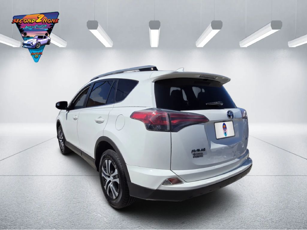Photo 7 of this TOYOTA RAV4