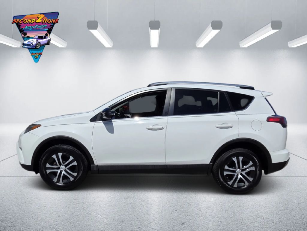 Photo 8 of this TOYOTA RAV4
