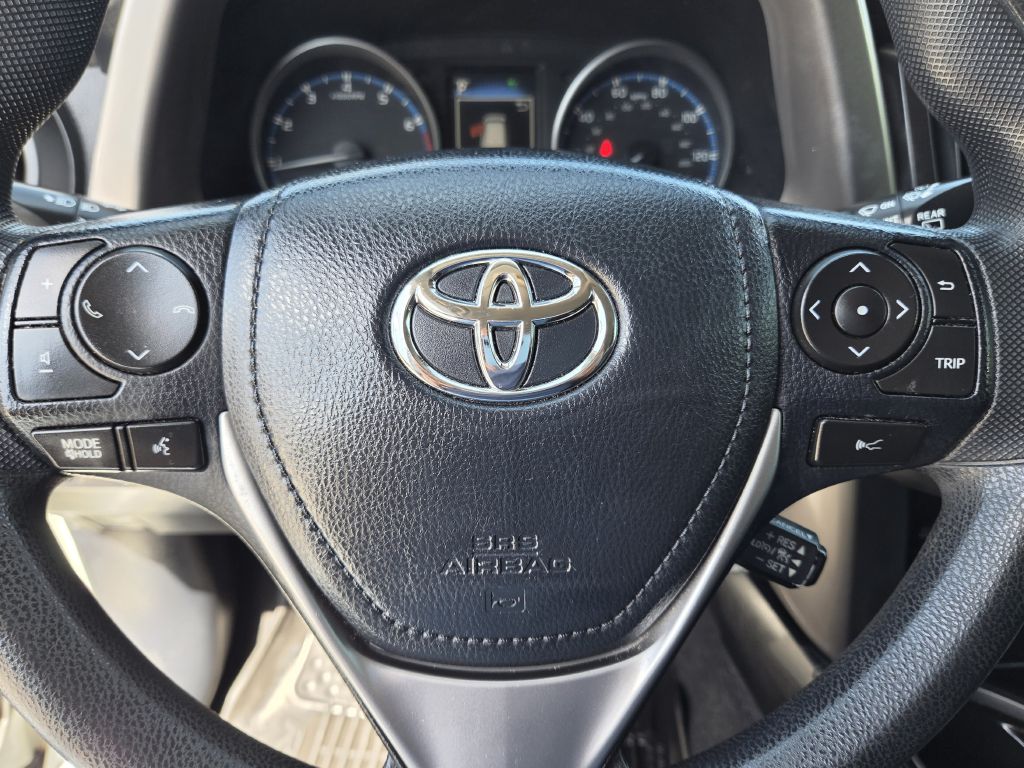 Photo 17 of this TOYOTA RAV4